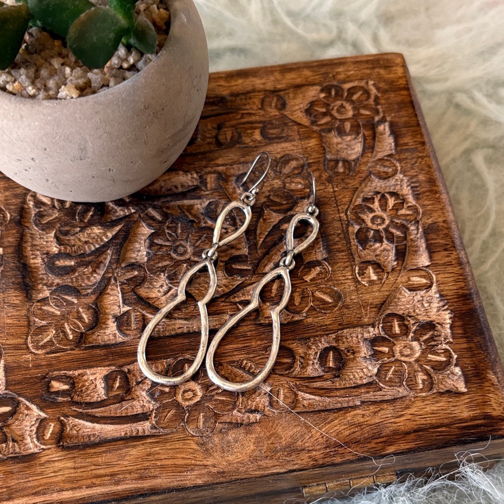 Silver metallic drop earrings